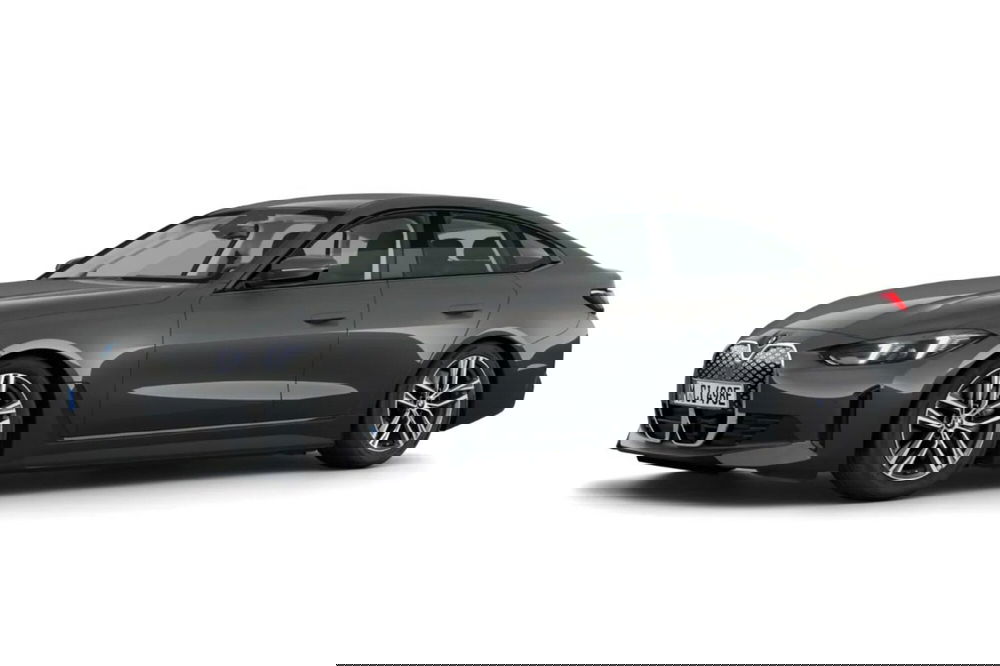 BMW i4 nuova a Torino (2)