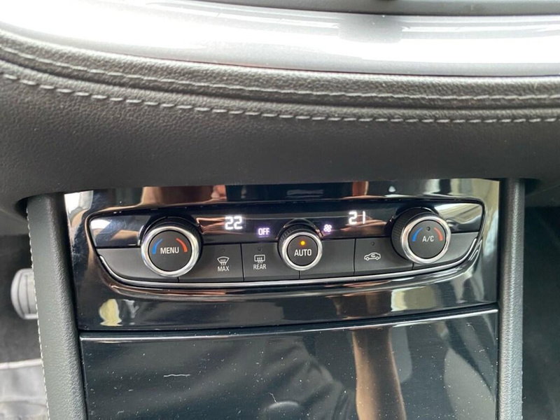 Opel Grandland X usata a Torino (11)