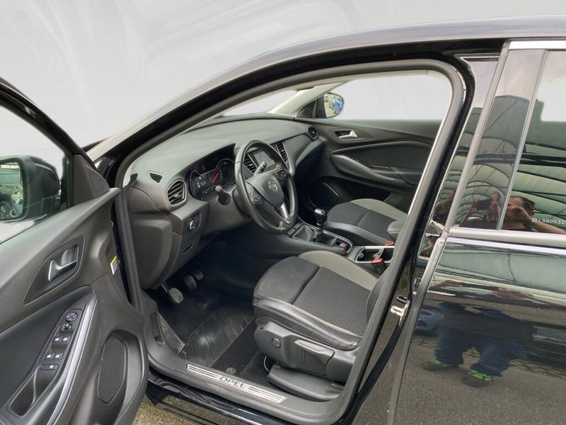 Opel Grandland X usata a Torino (7)