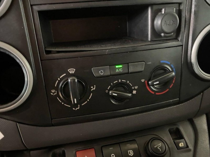 Peugeot Partner Furgone usata a Torino (10)