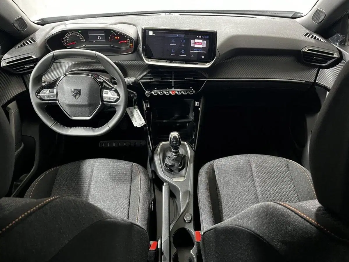 Peugeot 2008 nuova a Sondrio (12)