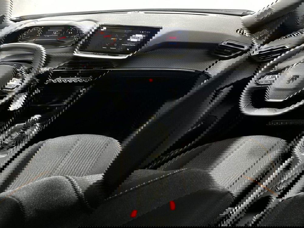 Peugeot 2008 nuova a Sondrio (12)