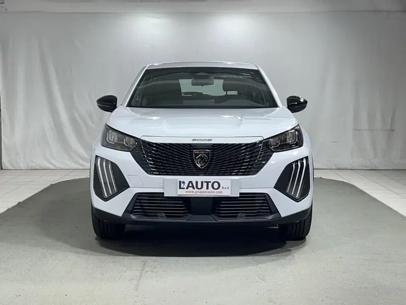 Peugeot 2008 nuova a Sondrio (8)