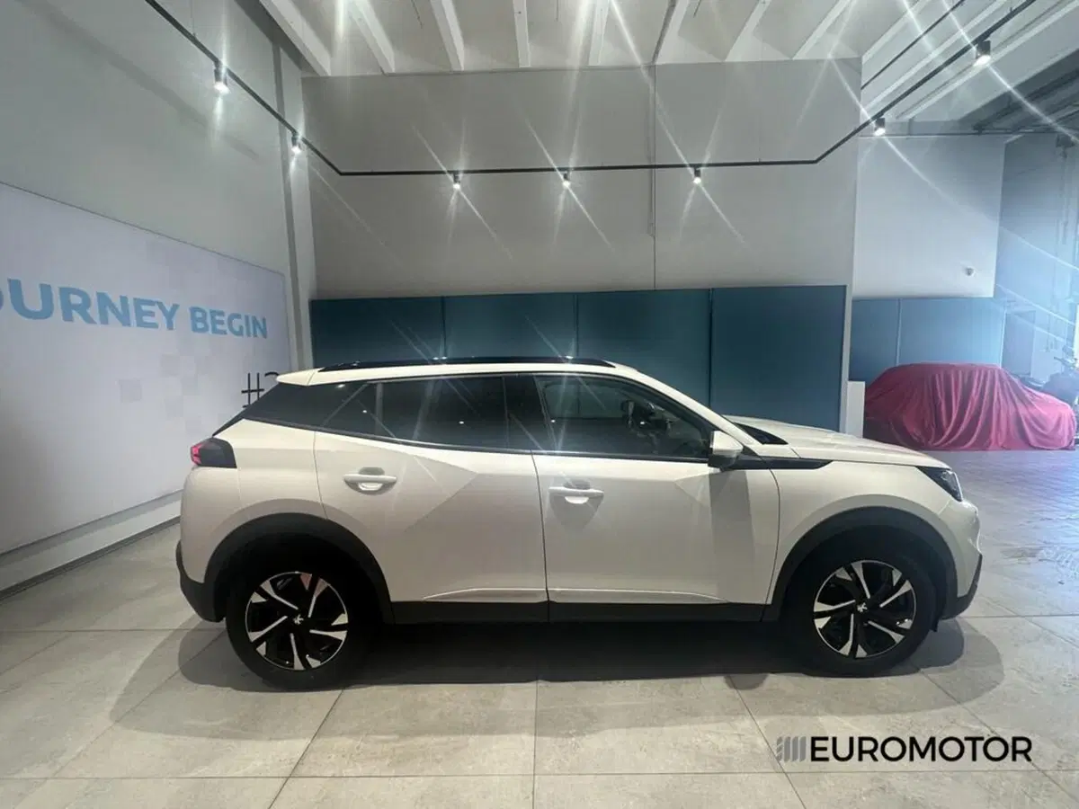 Peugeot 2008 usata a Bari (4)
