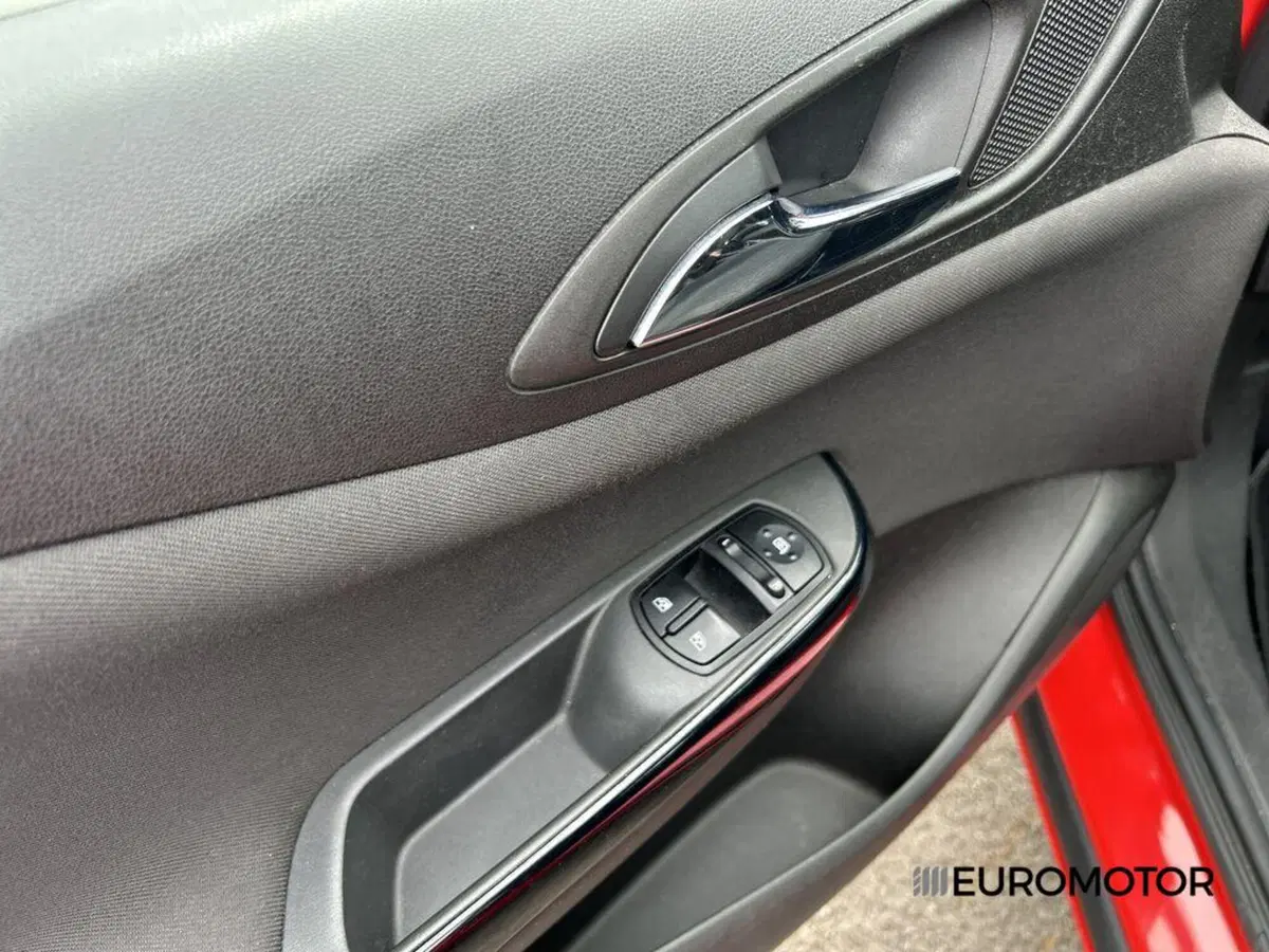 Opel Corsa usata a Bari (12)