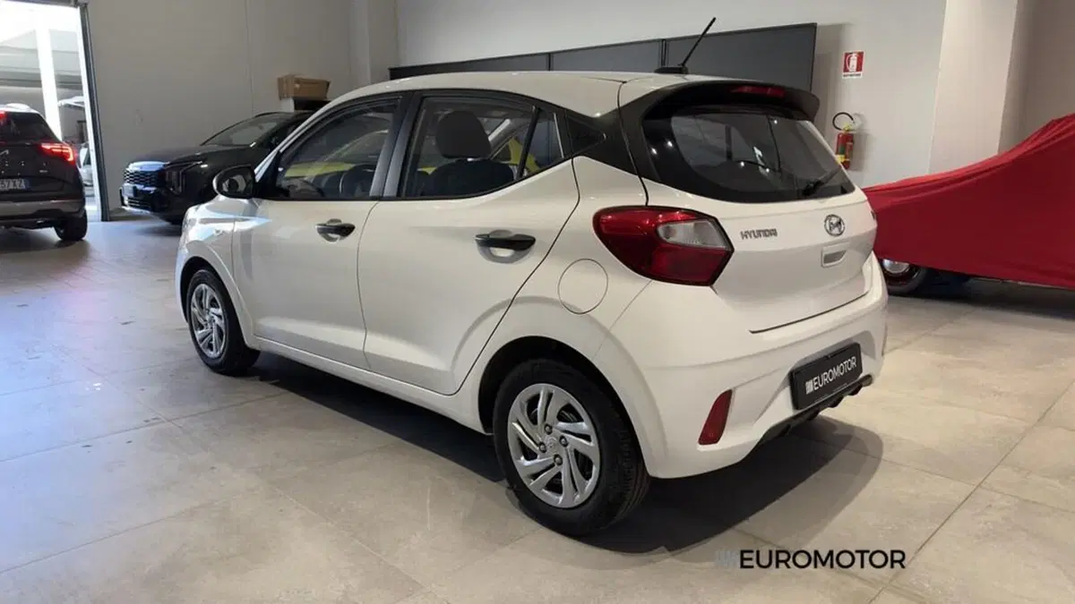 Hyundai i10 usata a Bari (8)