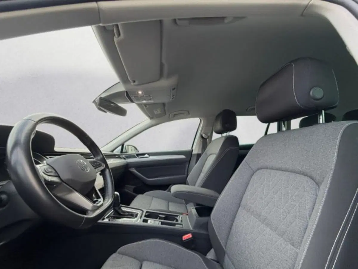Volkswagen Passat Variant usata a Udine (8)
