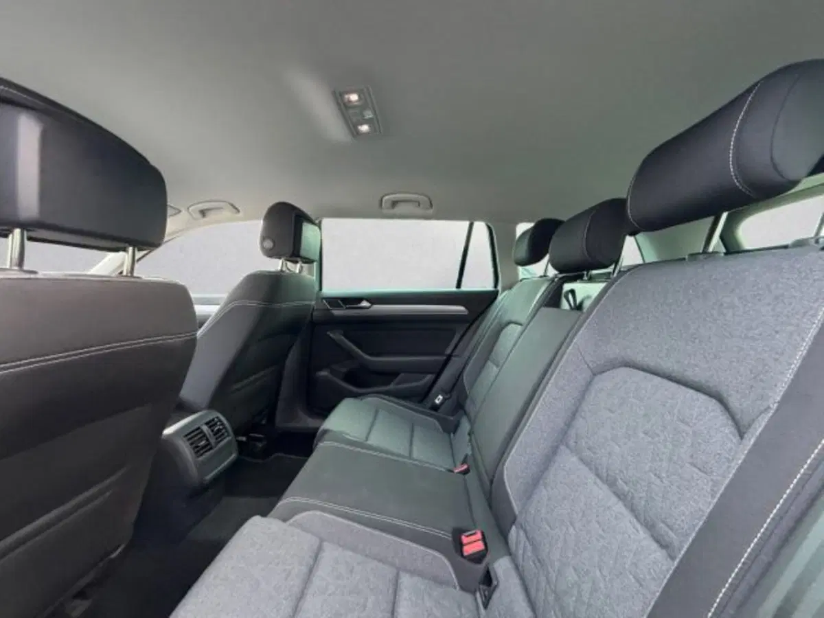Volkswagen Passat Variant usata a Udine (9)