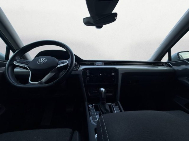 Volkswagen Passat Variant usata a Udine (9)