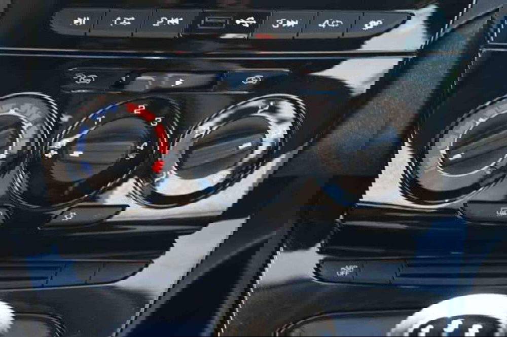 Lancia Ypsilon usata a Torino (17)