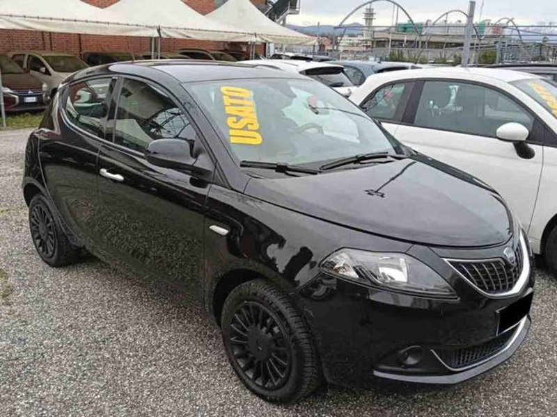 Lancia Ypsilon usata a Torino (3)