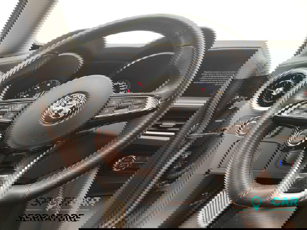 Alfa Romeo Stelvio usata a Como (19)