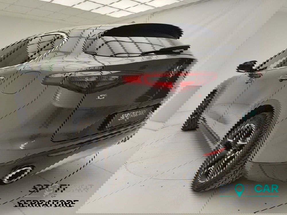 Alfa Romeo Stelvio usata a Como (4)