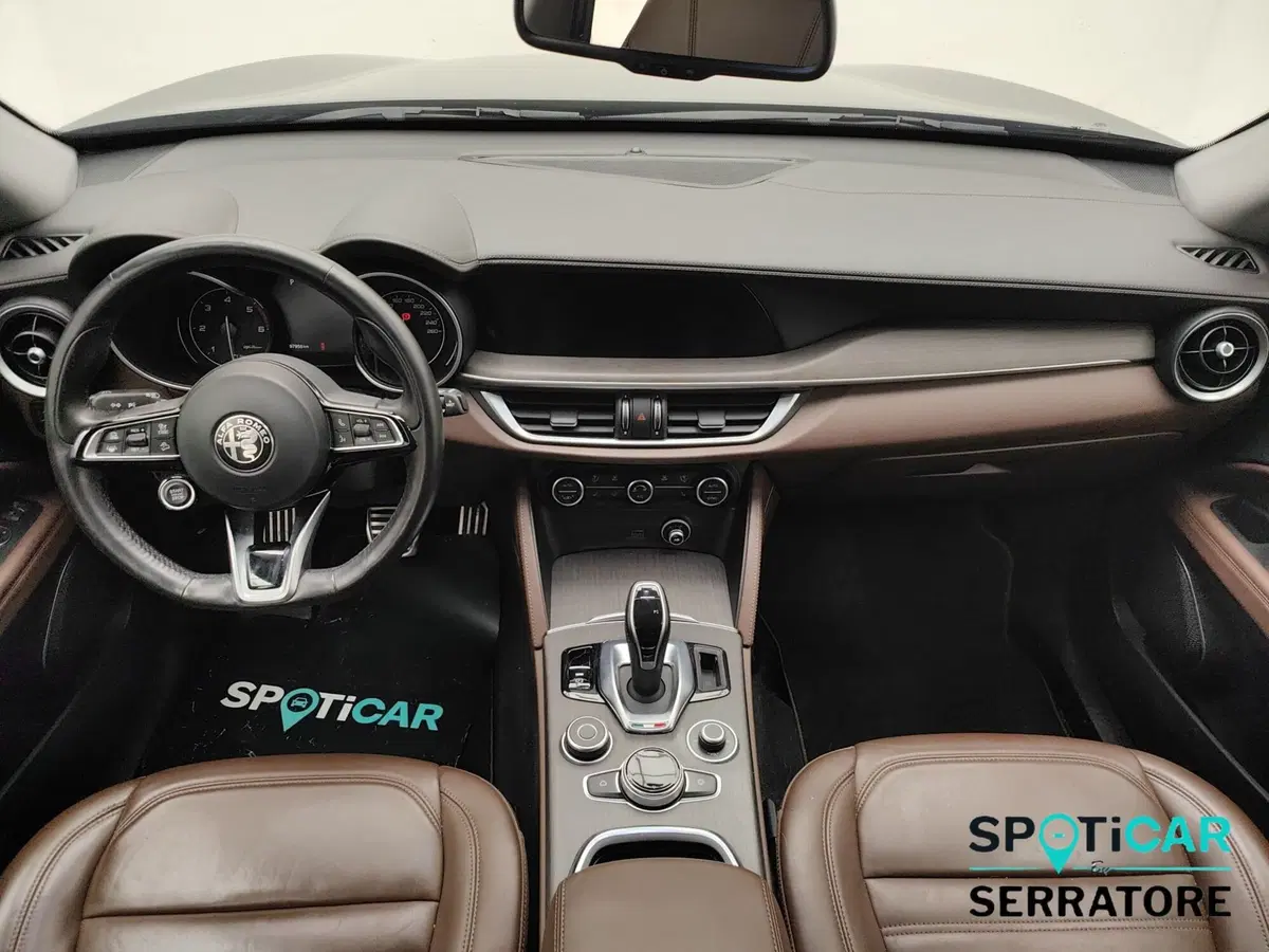 Alfa Romeo Stelvio usata a Como (7)