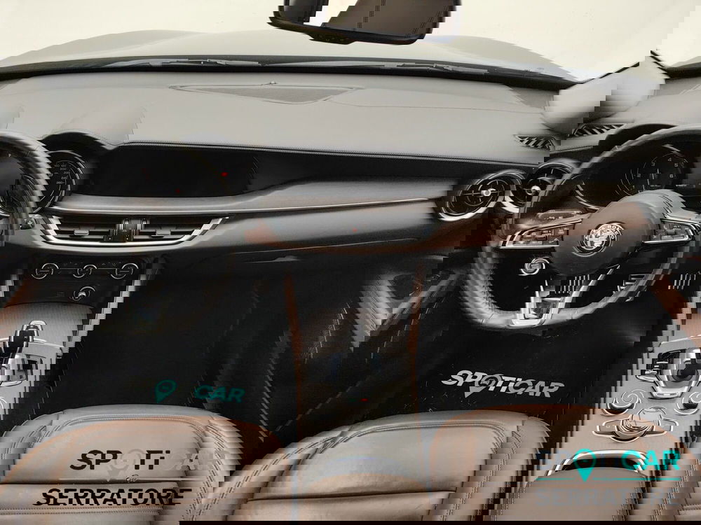 Alfa Romeo Stelvio usata a Como (7)