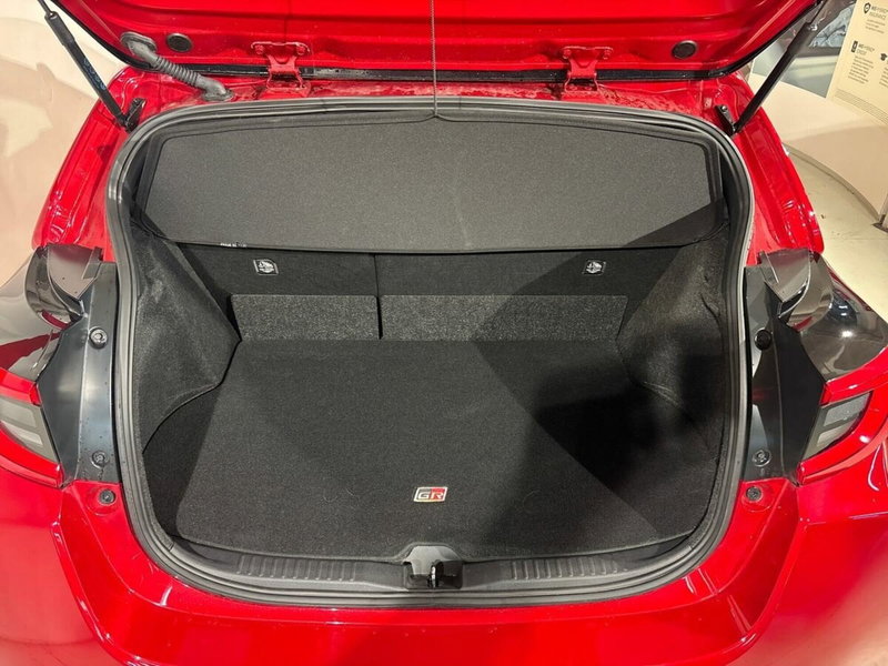 Toyota GR Yaris usata a Lecco (15)