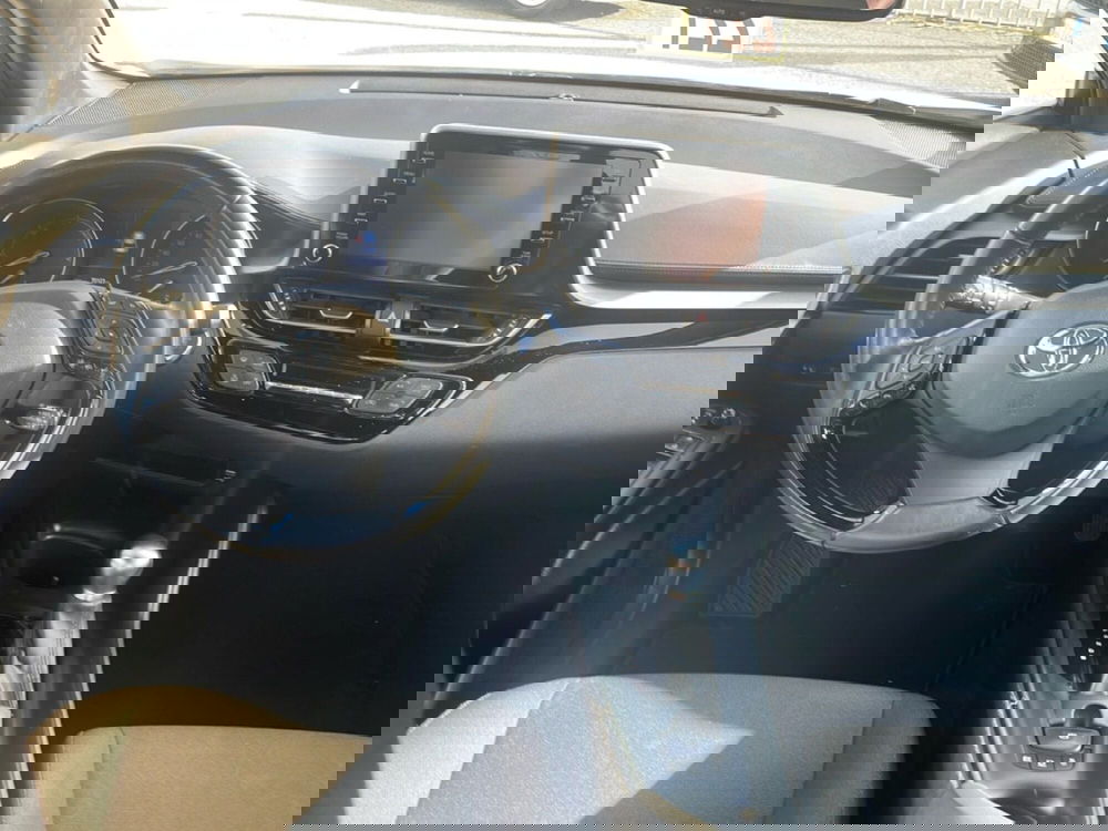 Toyota Toyota C-HR usata a Piacenza (14)