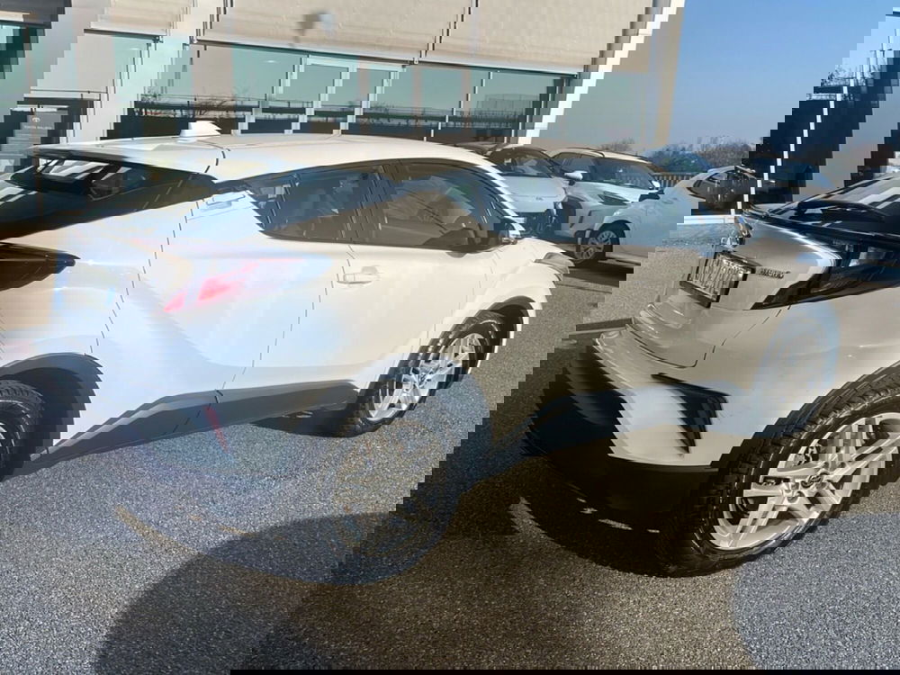 Toyota Toyota C-HR usata a Piacenza (6)