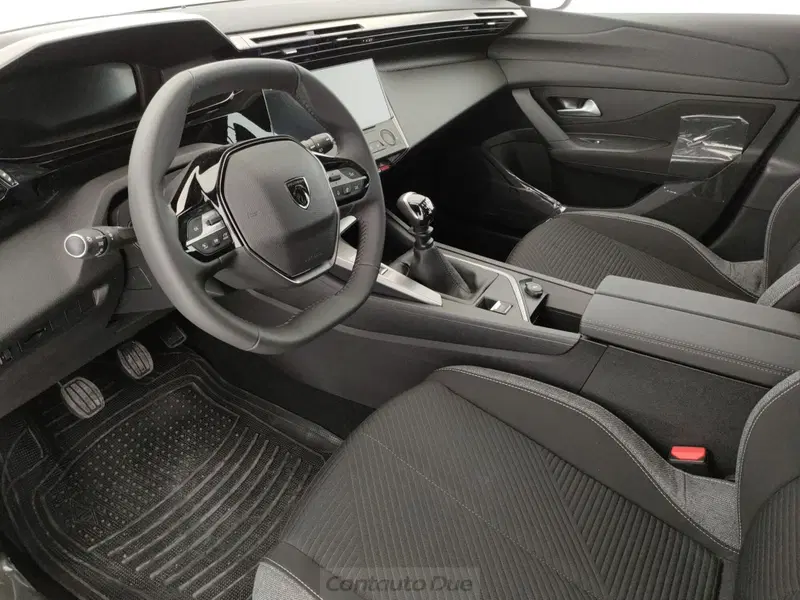 Peugeot 308 nuova a Caserta (17)