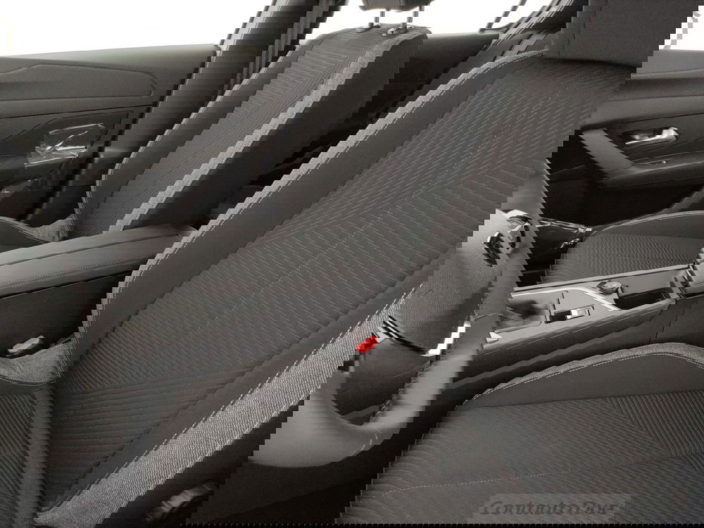 Peugeot 308 nuova a Caserta (19)