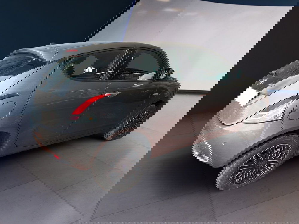 Lancia Ypsilon usata a Torino (4)