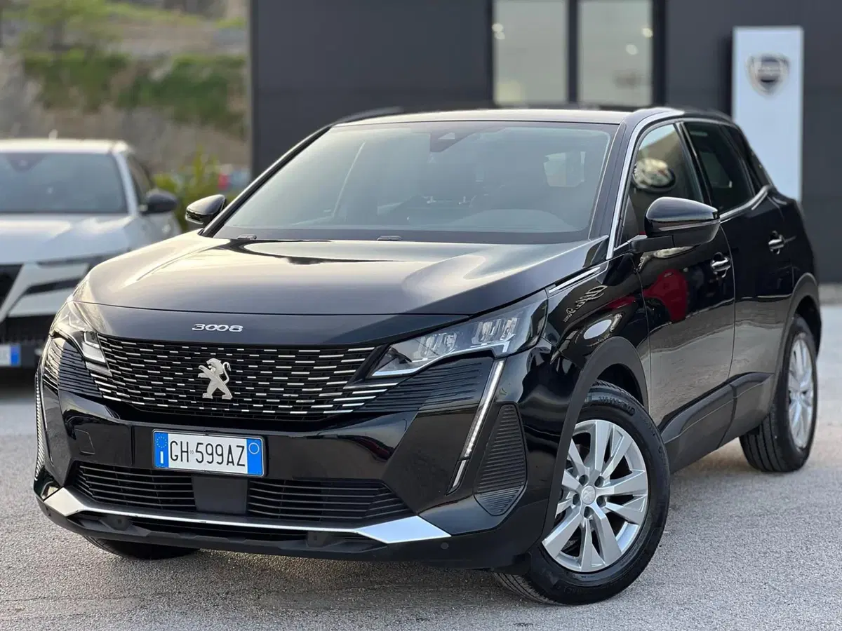 Peugeot 3008 usata a Matera