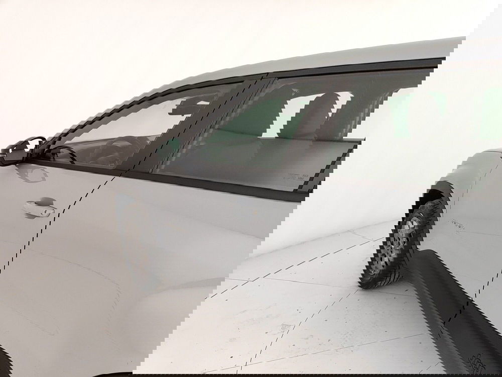 Jeep Avenger nuova a Caserta (12)