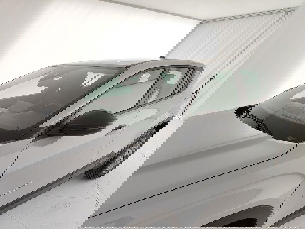 Jeep Avenger nuova a Caserta (14)