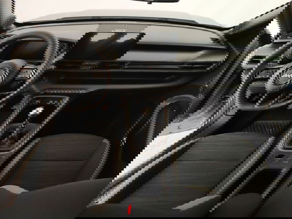 Jeep Avenger nuova a Caserta (15)