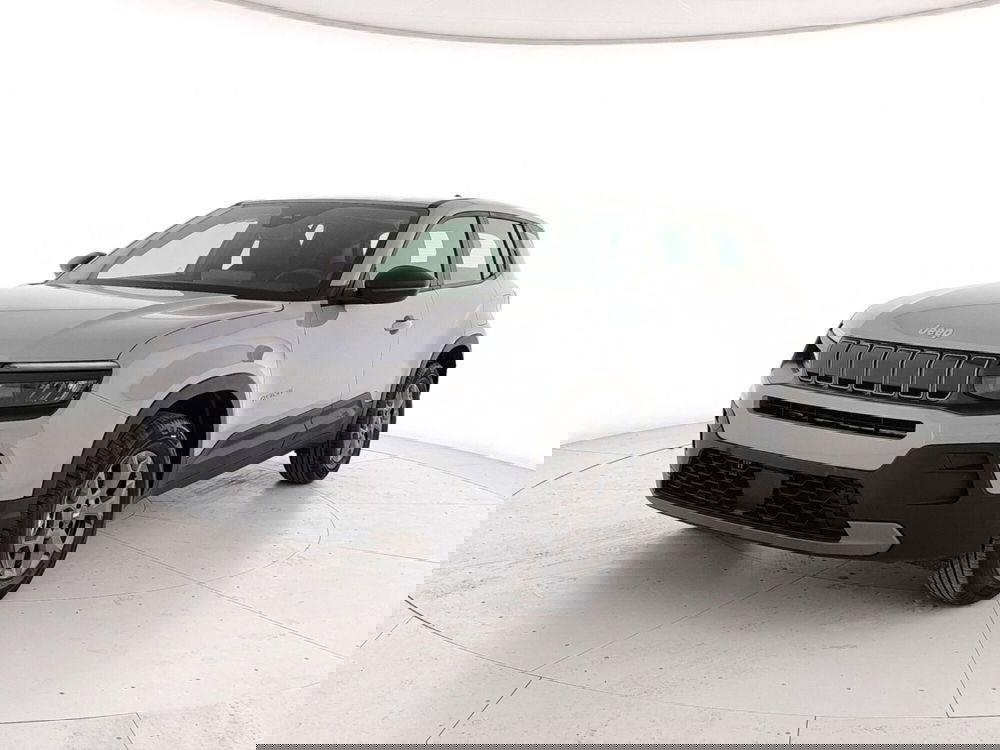 Jeep Avenger nuova a Caserta (3)