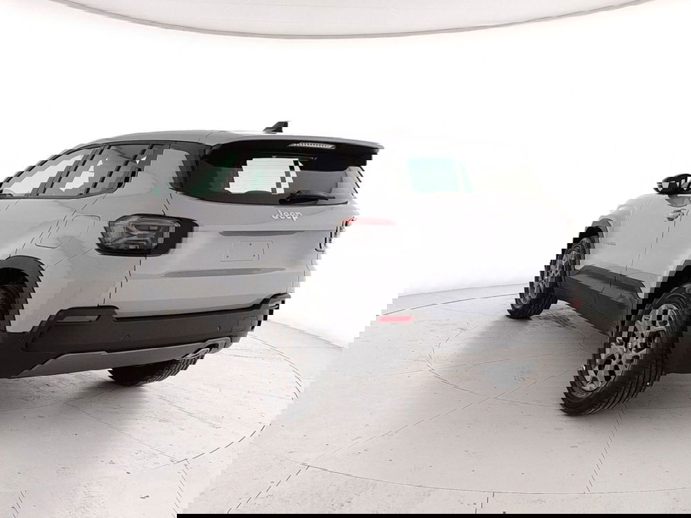 Jeep Avenger nuova a Caserta (4)