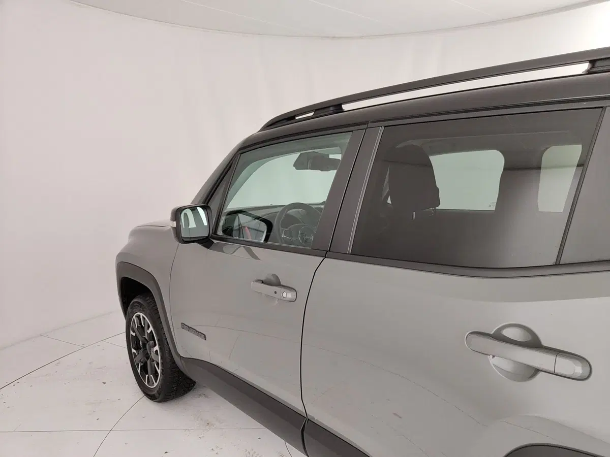 Jeep Renegade usata a Caserta (13)