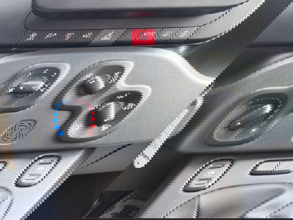 Fiat Panda Cross usata a Siracusa (13)