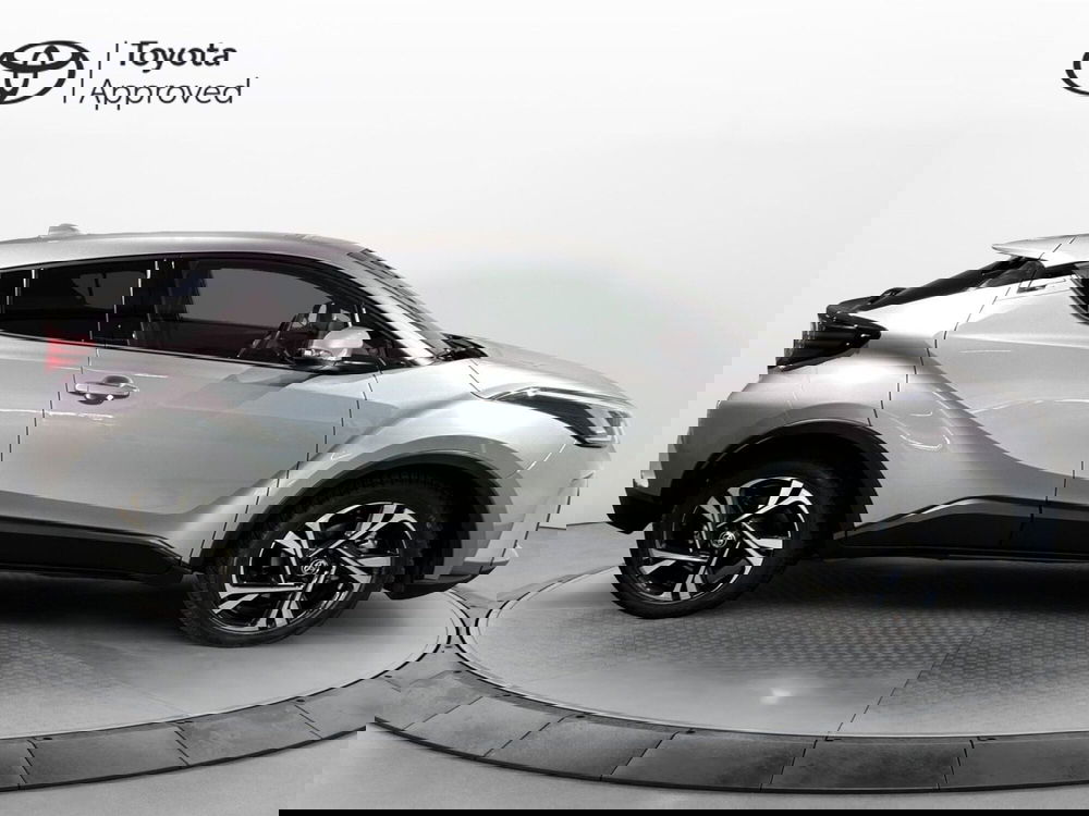 Toyota Toyota C-HR usata a Milano (14)