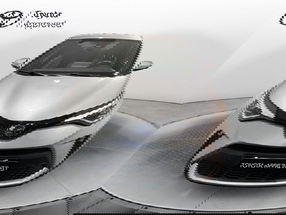 Toyota Toyota C-HR usata a Milano (5)