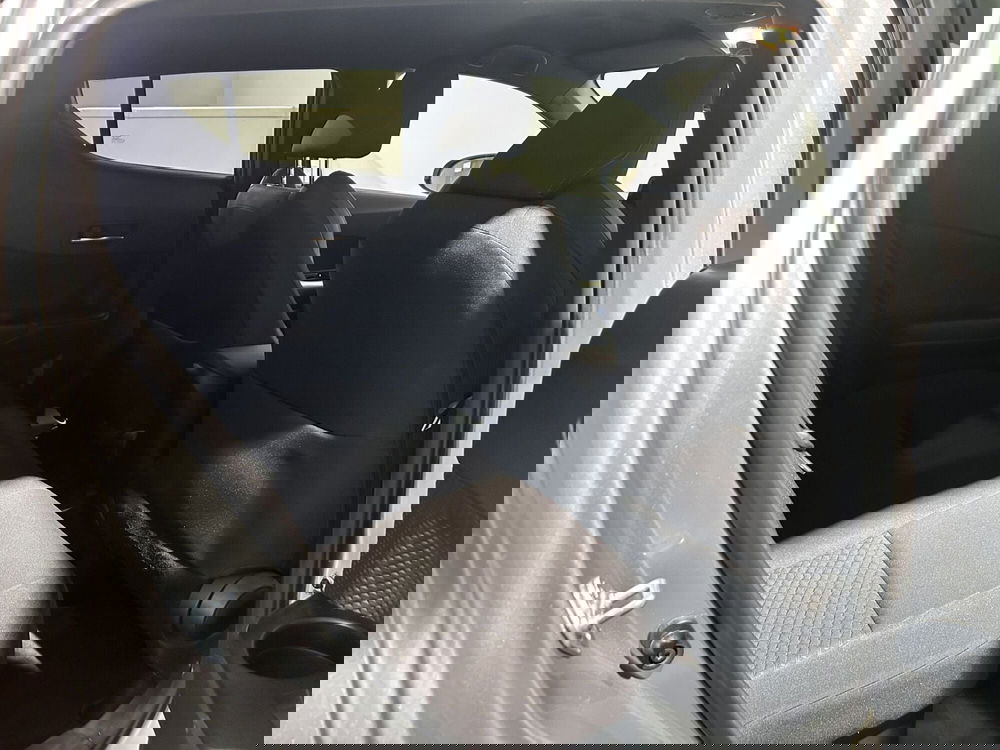 Toyota Toyota C-HR usata a Milano (8)