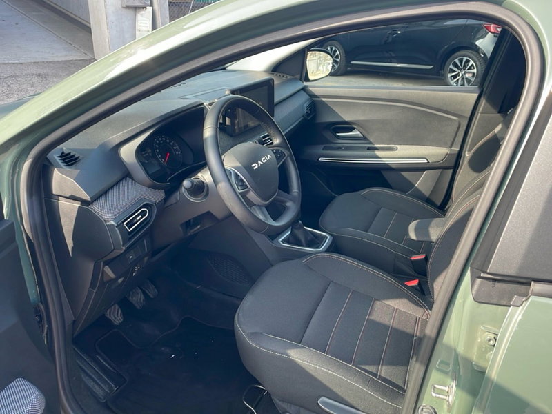 Dacia Jogger usata a Bologna (12)
