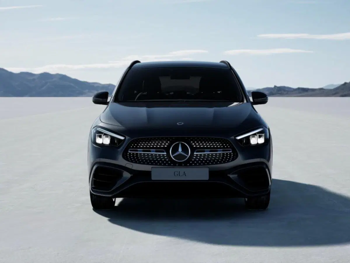 Mercedes-Benz GLA SUV nuova a Bergamo (2)