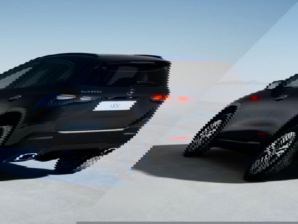 Mercedes-Benz GLA SUV nuova a Bergamo (4)