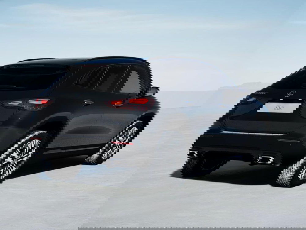 Mercedes-Benz GLA SUV nuova a Bergamo (6)