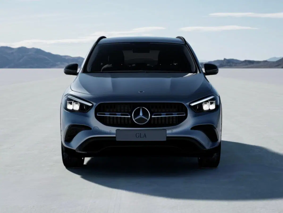 Mercedes-Benz GLA SUV nuova a Bergamo (2)