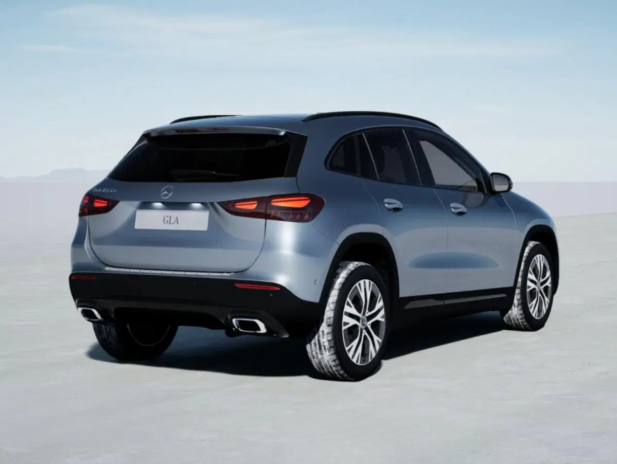 Mercedes-Benz GLA SUV nuova a Bergamo (6)