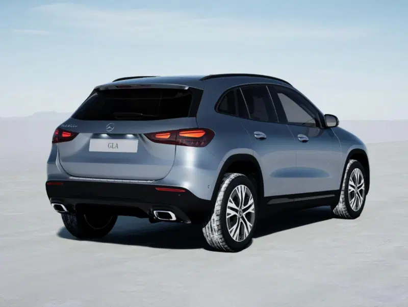 Mercedes-Benz GLA SUV nuova a Bergamo (6)