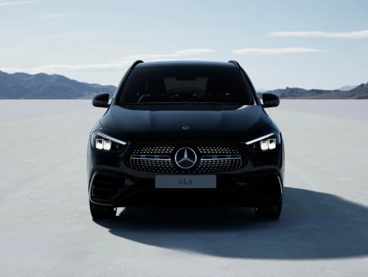 Mercedes-Benz GLA SUV nuova a Bergamo (2)