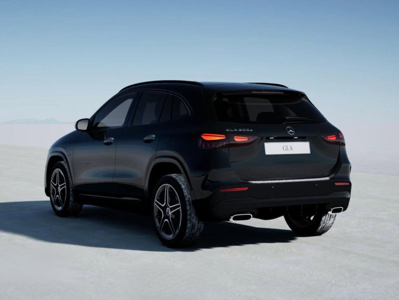 Mercedes-Benz GLA SUV nuova a Bergamo (4)