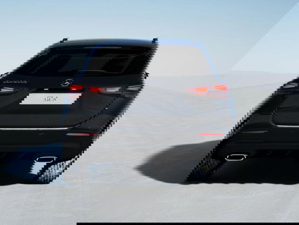 Mercedes-Benz GLA SUV nuova a Bergamo (5)