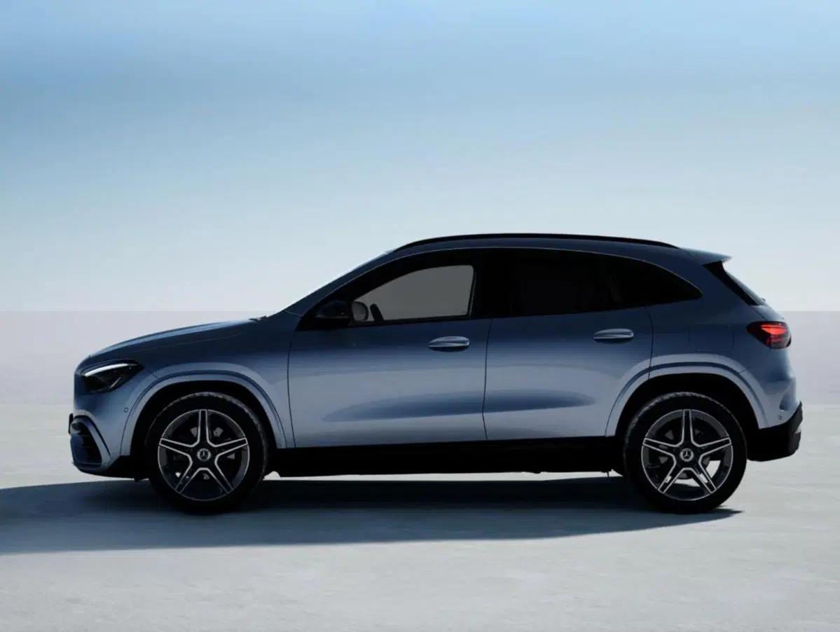 Mercedes-Benz GLA SUV nuova a Bergamo (3)