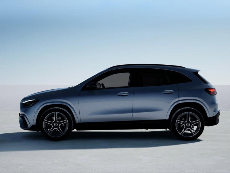 Mercedes-Benz GLA SUV nuova a Bergamo (3)
