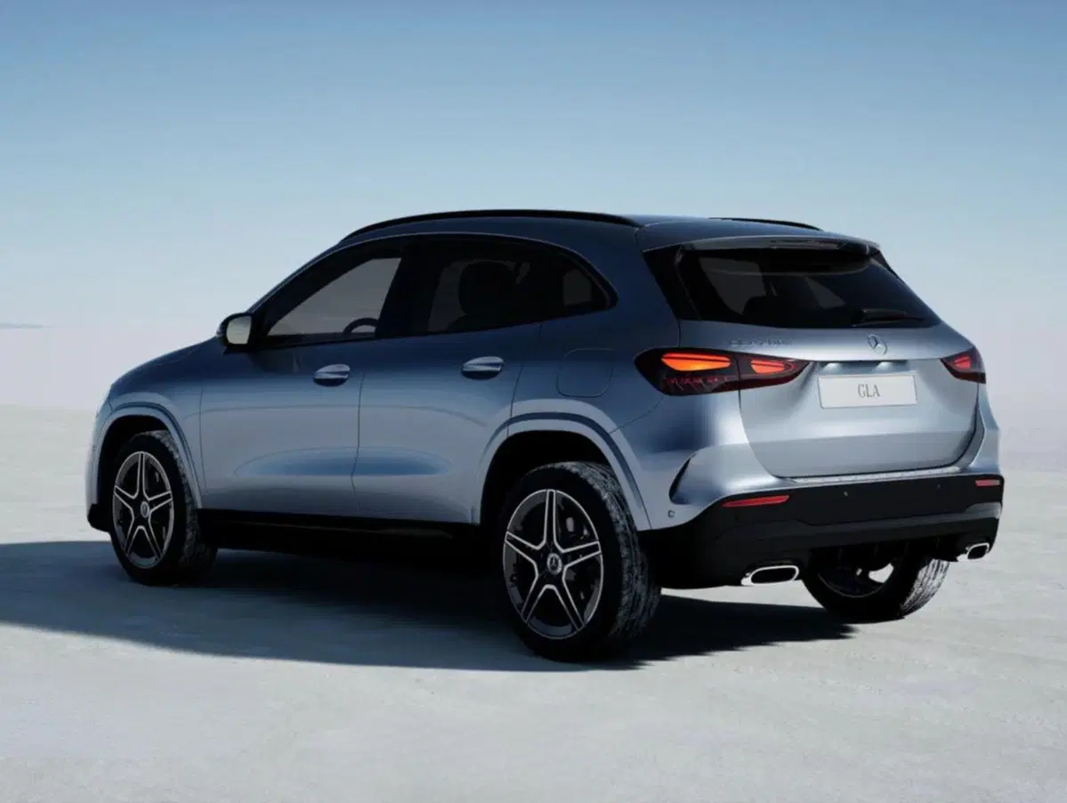 Mercedes-Benz GLA SUV nuova a Bergamo (4)