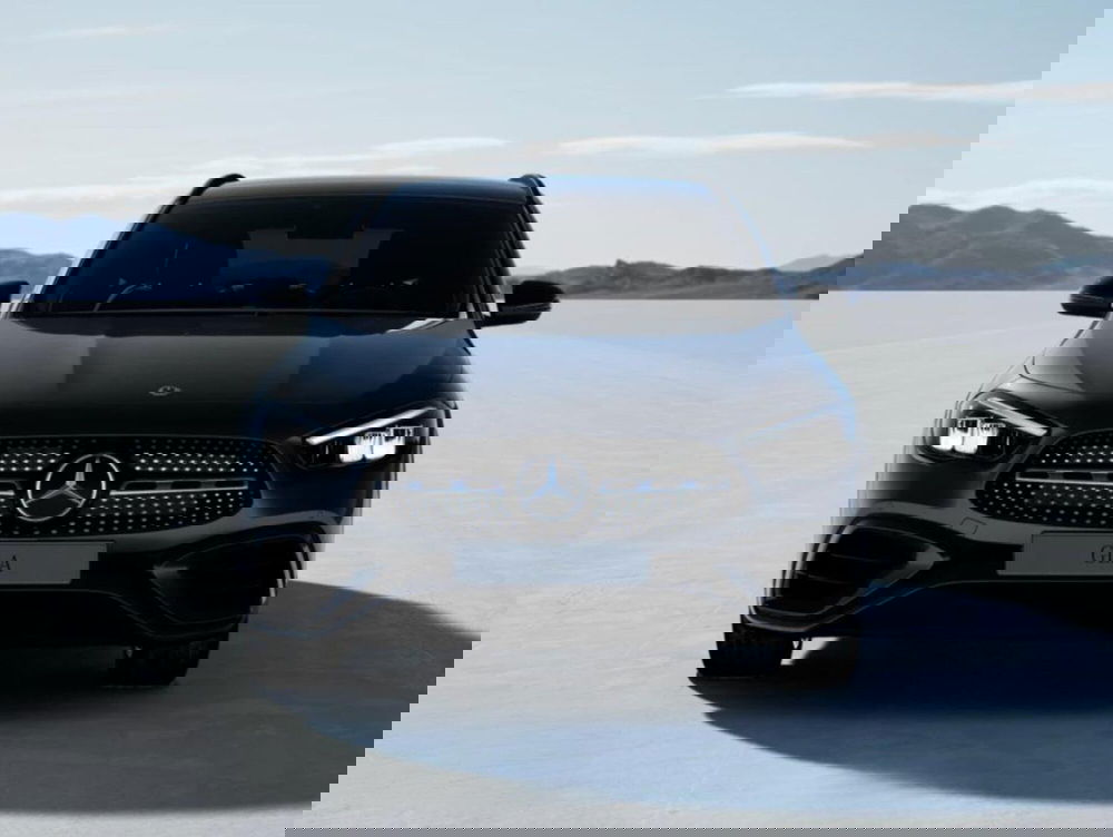 Mercedes-Benz GLA SUV nuova a Bergamo (2)